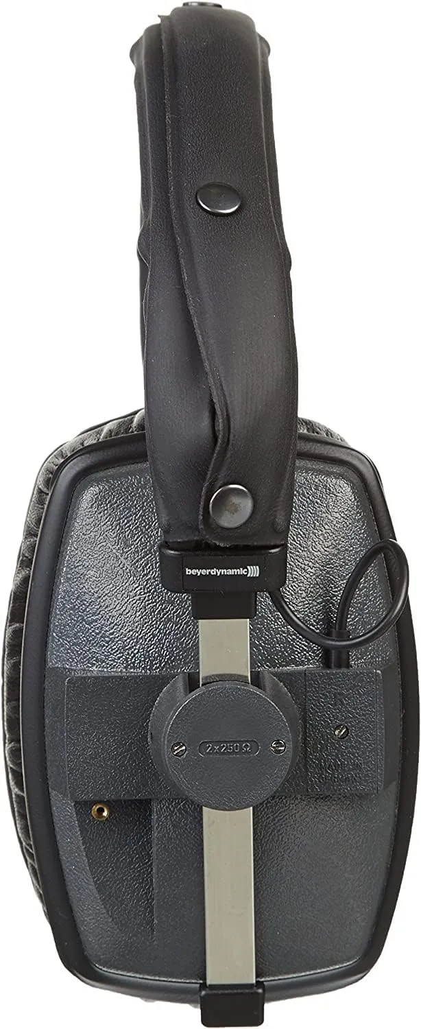 Beyerdynamic DT-150 250 Ohm Closed-Back Isolating Studio Headphones