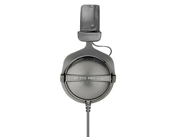 Beyerdynamic DT 770 PRO 32 Ohm Over-Ear Studio Headphones