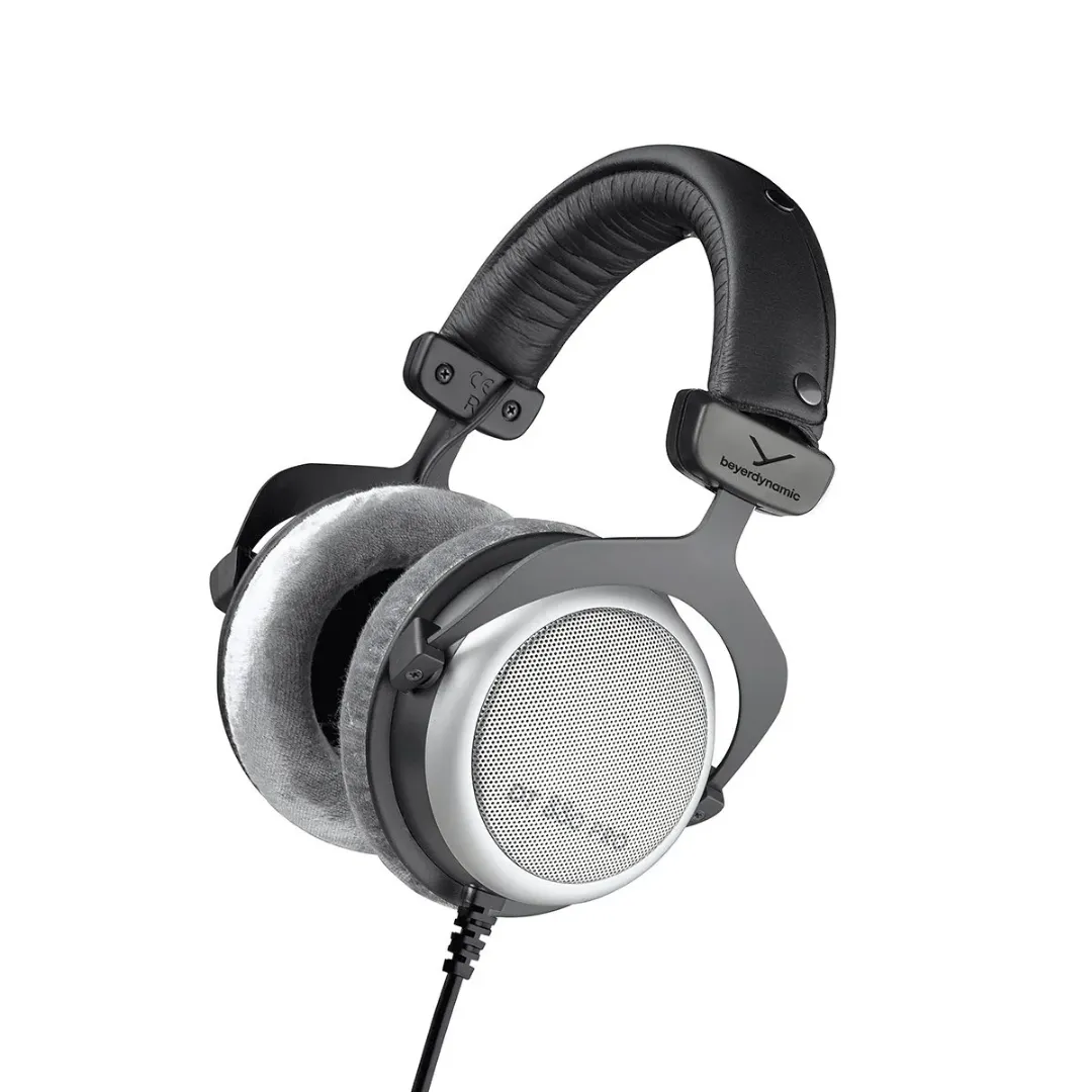 BEYERDYNAMIC DT880 PRO 250 OHMS STUDIO HEADPHONE FOR MIXING & MASTERING SEMI OPEN BACK