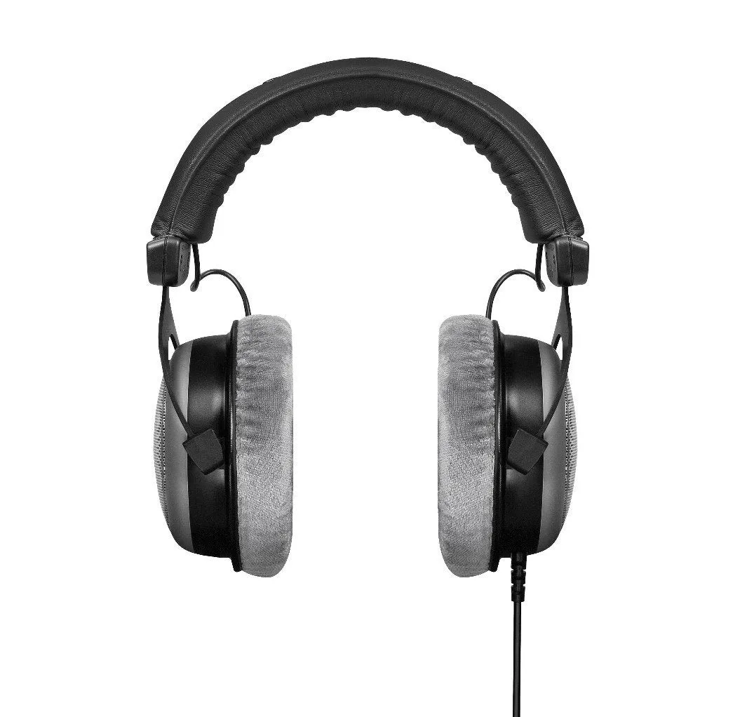 BEYERDYNAMIC DT880 PRO 250 OHMS STUDIO HEADPHONE FOR MIXING & MASTERING SEMI OPEN BACK