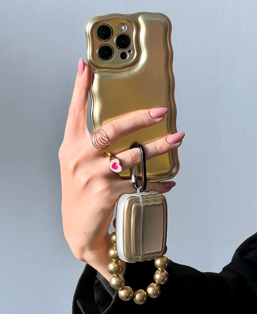 Gold Wavy Luxe AirPods Case