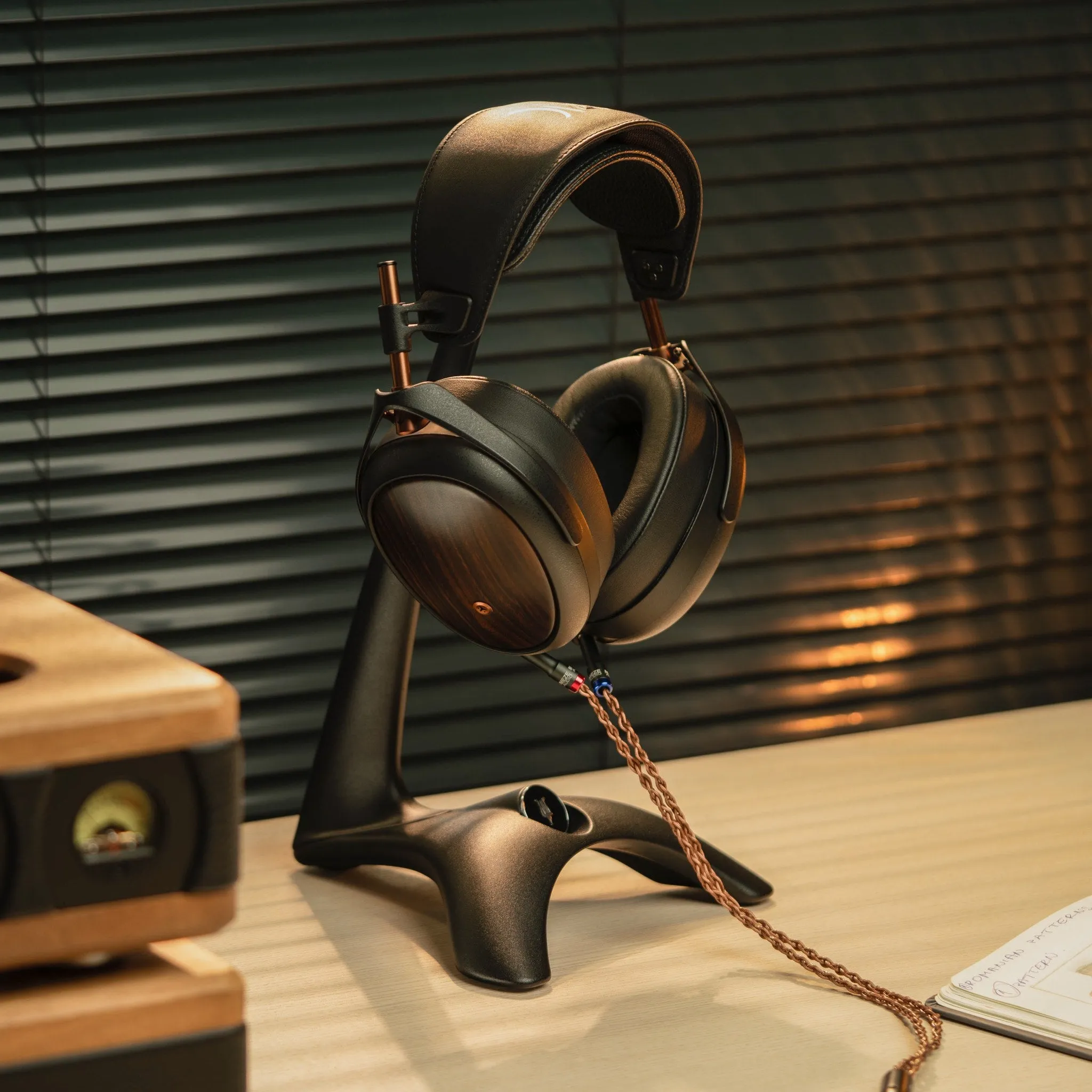 Meze Liric II (2nd Generation) | Closed-Back Isodynamic Hybrid Headphones