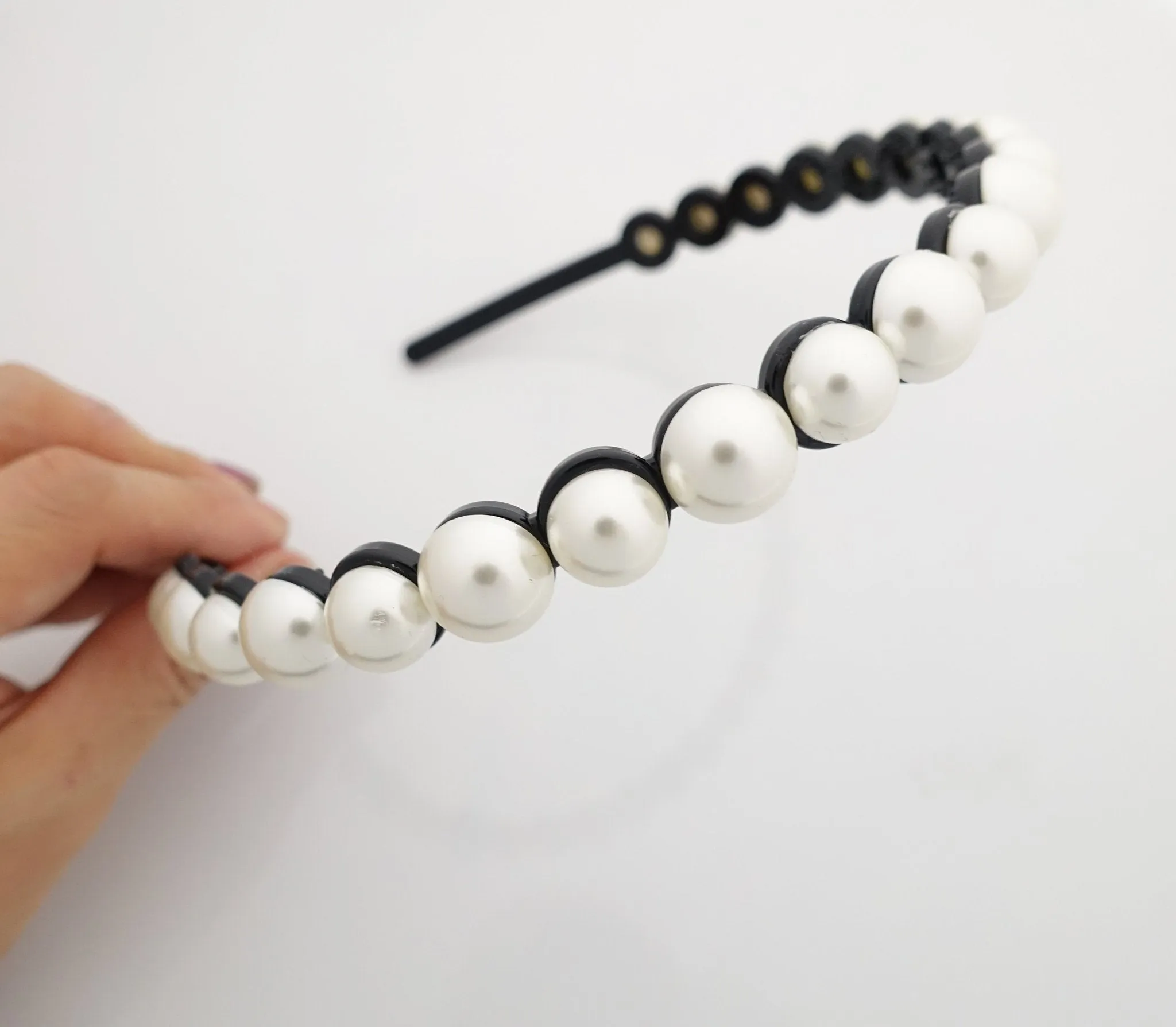 pearl decorated headband woman hair accessory