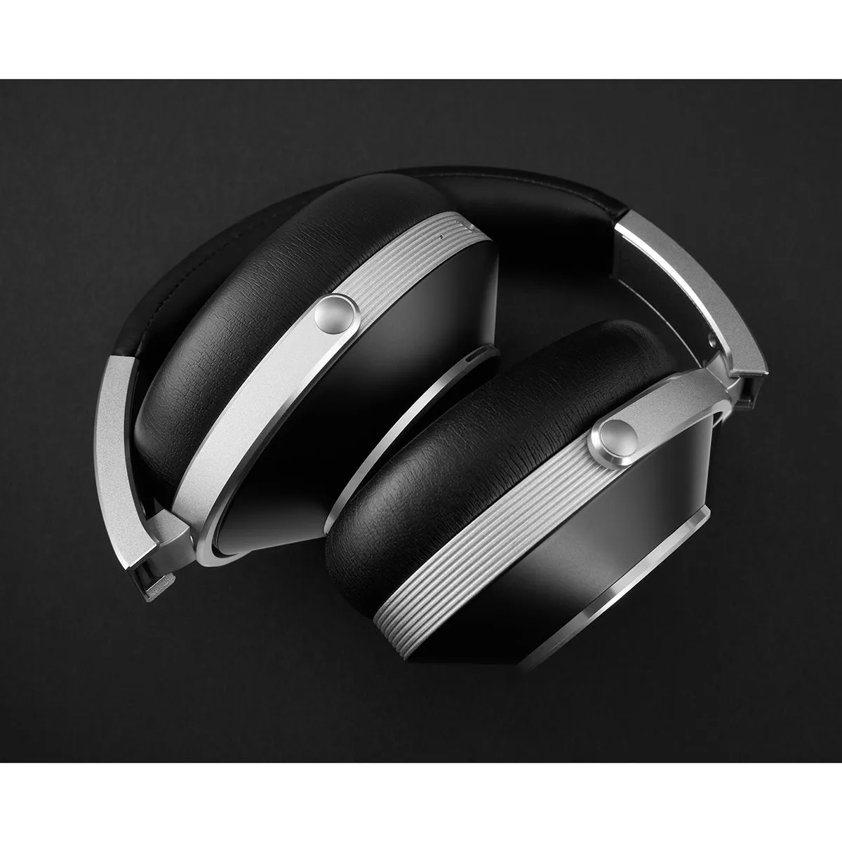 T A Solitaire T Wireless Noise-Cancelling Headphones